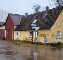Haus mit Stall und Scheune - 70.000,00 EUR Kaufpreis, in Uffenheim (PLZ: 97215)
