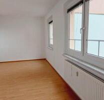 4 Raumwohnung mit Balkon in der 5 Etage - schnell sein lohnt sich - Leipzig Lausen-Grünau