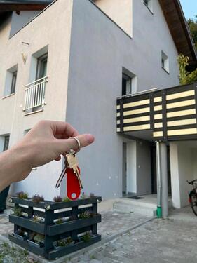 Foto - Wohnung zu Vermieten (55qm2) - 720,00 EUR Kaltmiete, ca.  55,00 m²