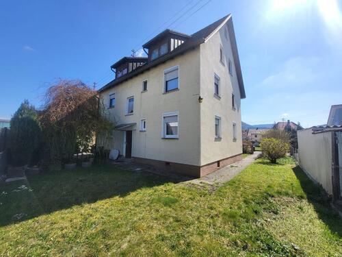 Foto - 3-Fam. Haus zu verkaufen - 408.000,00&nbsp;EUR Kaufpreis, ca.&nbsp; 235,00&nbsp;m&sup2;