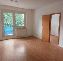tolle 2 Raumwohnung im Dachgeschoss mit Balkon - Leipzig Lausen-Grünau