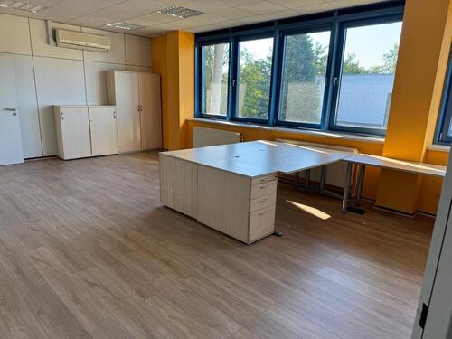 Foto - Moderne und lichtdurchflutete Büro- oder Praxisfläche zu vermieten