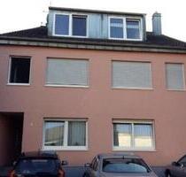 Schöne gemütliche ruhige 2 Zimmer Dachgeschoss Wohnung - Bornheim