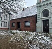 Sanierungsprojekt mit Potenzial: Doppelhaus im Herzen von Marne