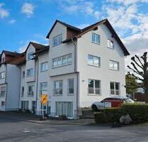 Heller Büroraum in angenehmer Bürogemeinschaft ab 01.06.2026 frei - Usingen