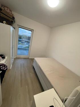 Foto - 3 Zimmer Penthouse Wohnung - 990,00&nbsp;EUR Kaltmiete, ca.&nbsp; 65,00&nbsp;m&sup2;