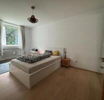 Helle 2-Zimmer-Wohnung mit Loggia und Wasserblick - München Aubing-Lochhausen-Langwied