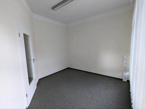 Foto - Büroräume zu vermieten - 725,00 EUR Kaltmiete,