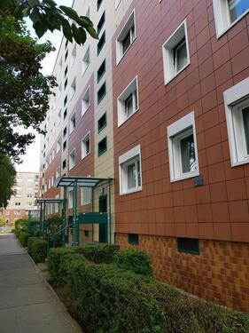 Foto - Ruhige 3 Raum Wohnung teilmöbliert,Balkon,EBK&Keller 5.Etg. 63qm