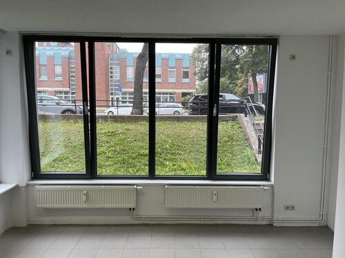 Foto - !!! Courtagefrei !!! Flexibel gestaltbare Lade- bzw. Bürofläche zu sofort vermieten.