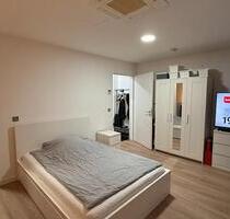 1 Zimmer Wohnung in Kiel, Zentral Gelegen mit EBK - Saniert+Klima