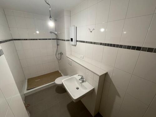 Foto - Kernsanierte 3,5 Zimmer Wohnung mit Balkon 72 qm