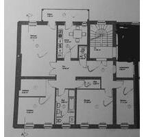 Erstklassige 4-Zimmer-Altbauwohnung mit Balkon & Parkett - Leipzig Mitte