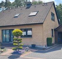 EFH in Augustdorf - 479.000,00&nbsp;EUR Kaufpreis, ca.&nbsp; 145,00&nbsp;m&sup2; in Augustdorf (PLZ: 32832)