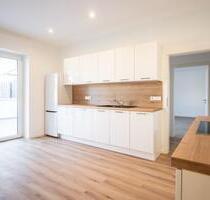 Kernsanierte 3,5-Zi.-EG-Wohnung mit großem Garten und Einbauküche - Bielefeld Stieghorst