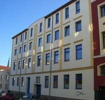 Großzügige 4 Zimmer-Wohnung mit Südbalkon und Stellplatz in der Paulsstadt zu mieten! - Schwerin