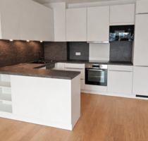 Erstbezug: Moderne 4-Zimmer-Wohnung mit Loggia, Garten und Einbau - Darmstadt