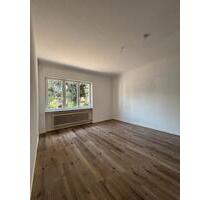 geräumige 2-Zimmer-Wohnung im Erdgeschoss mit Terrasse und Garten - Kirkel