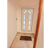 Vermiete 4-Zimmer Wohnung - 1.800,00 EUR Kaltmiete, ca.  145,00 m² in Oberstenfeld (PLZ: 71720)