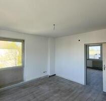 Modernisiert & Helle 2 Zimmer Wohnung inkl. Küche im Mietpreis - Solingen Burg