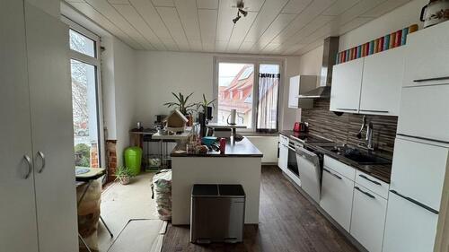 Foto - Moderne 3-Zimmer Wohnung mit Kochinsel und Balkon