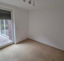 Helle 3-Zimmer-Wohnung mit Terrasse und Einbauküche in Hannover-B