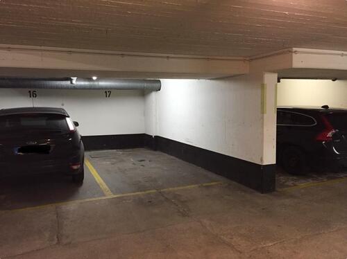 Foto - Tiefgaragenstellplatz in HH Bergedorf zu vermieten - zentral