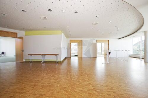 Foto - Helle Bürofläche mit Tagungsräumen und Dachterrasse in zentraler Zwickauer Lage