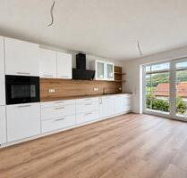 Erstbezug: Hochwertige 2-Zimmer Whg. mit Einbauküche und Balkon - Tann (Rhön)