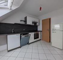 Modernisierte 3-Raum DG-Wohnung mit Einbauküche - Chemnitz Kapellenberg