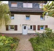 Freistehendes Zweifamilienhaus - 379.000,00 EUR Kaufpreis, in Sprockhövel (PLZ: 45549)