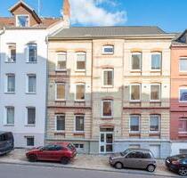 Südfriedhof: liebevoll sanierte 2-Zimmer-Altbauwohnung mit Balkon - Kiel