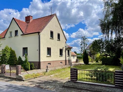 Foto - Charmante Doppelhaushälfte mit großem Garten in gefragter Lage