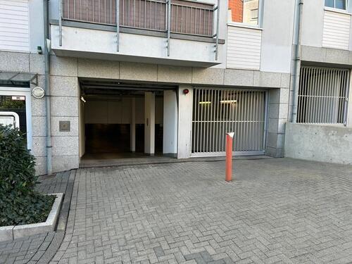 Foto - Tiefgaragenstellplatz zu vermieten