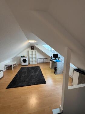 Foto - WG Dachgeschlossene Zimmer mit eigenem Badezimmer