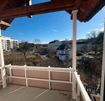 Helle 4-Zimmer-Wohnung mit Balkon in zentraler Lage zu vermieten - Schmalkalden