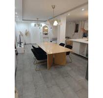 Wohnung zu Vermieten - 800,00&nbsp;EUR Kaltmiete, ca.&nbsp; 120,00&nbsp;m&sup2; in Völklingen (PLZ: 66333)