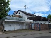 Foto - Großzügiges Einfamilienhaus mit 3 Garagen + Carport