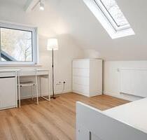 WG-Zimmer in Rath-Heumar mit direkter ÖPNV-Anbindung zu Uni & FHTH - Köln Kalk WG-Zimmer in Rath-Heumar mit direkter ÖPNV-Anbindung zu Uni & FHTH - Köln Kalk