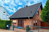 Foto - Einfamilienhaus Freistehend, Keller, Garage, Garten, Kamin