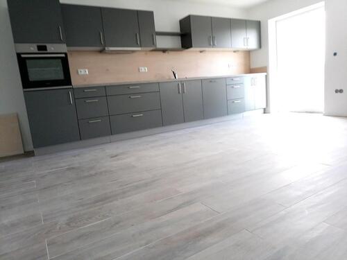 Foto - 4-Zimmer Erdgeschosswohnung - 1.300,00 EUR Kaltmiete,