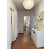 Schöner Wohnen: DG Galerie, 2 Zimmer, schöner Altbau mit Balkon, ruhig, zentral und gepflegt - Erfurt Johannesvorstadt