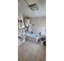 Viel Platz für wenig Geld – 75m² Altbau mit „Charakter“ (und Gebr - Hof Altstadt