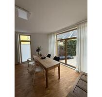 In kernsaniertem & gedämmten Altbau - helle Erdgeschosswohnung - ruhig und in unschlagbarer Lage! - Meerbusch