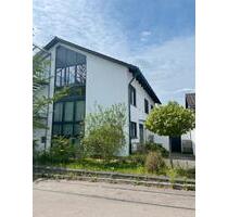 Freistehendes Haus in Toplage - 2.500,00 EUR Kaltmiete, in Lappersdorf (PLZ: 93138)