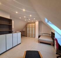 Wohnung (Studio) möbliert 34m2 - 310,00&nbsp;EUR Kaltmiete, ca.&nbsp; 34,00&nbsp;m&sup2; in Essen (PLZ: 45355) Stadtbezirk IV