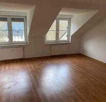 Ihr neues Zuhause: Helle Dachgeschoss-Wohnung mit Charme - Plettenberg