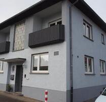 Schwetzingen, Heckerplatz, großes Einfamilienhaus - Brühl