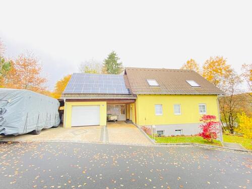 Foto - Familienhaus mit PV, Sauna & Garten in ruhiger Lage