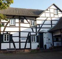 Büros im Fachwerkhaus - 1.750,00&nbsp;EUR Kaltmiete, ca.&nbsp; 175,00&nbsp;m&sup2; in Kerpen (PLZ: 50170) Buir